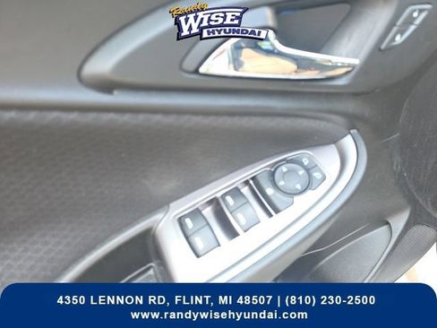 Used 2021 Chevrolet Malibu LS FWD image 10