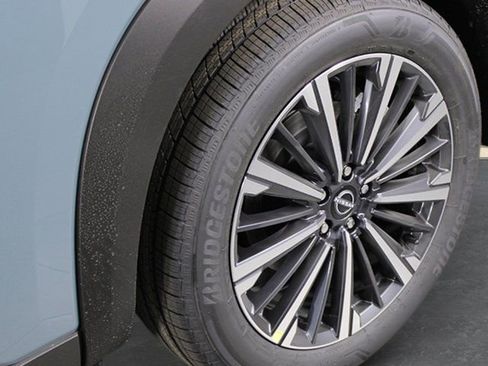 New 2026 Nissan Pathfinder Platinum image 9