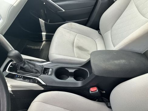 Used 2022 Toyota Corolla Cross L FWD image 25