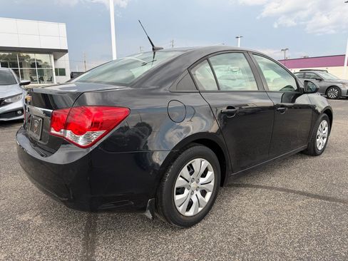 Used 2014 Chevrolet Cruze LS FWD image 8