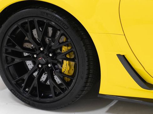 Used 2018 Chevrolet Corvette Z06 RWD image 74