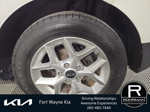 Used 2021 Kia Soul S FWD image 11