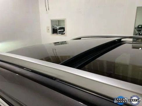 Used 2023 Mercedes-Benz EQB 300 4MATIC w/ Pinnacle Package image 26