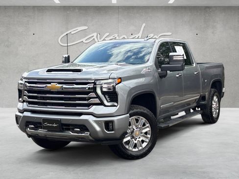 Used 2025 Chevrolet Silverado 2500 High Country AWD/4WD image 1