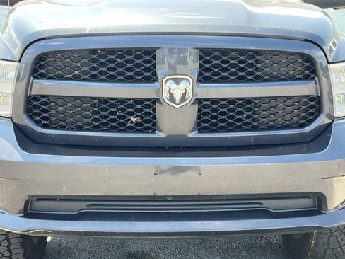 Used 2017 RAM 1500 Express AWD/4WD image 7