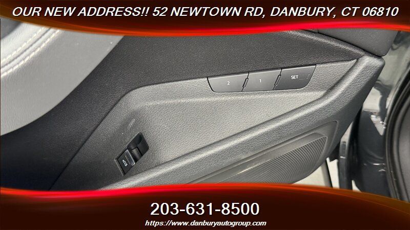 Used 2021 Audi e-tron Premium w/ Convenience Plus Package AWD/4WD image 16