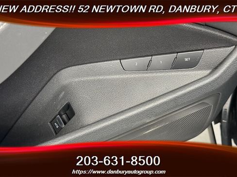 Used 2021 Audi e-tron Premium w/ Convenience Plus Package AWD/4WD image 16