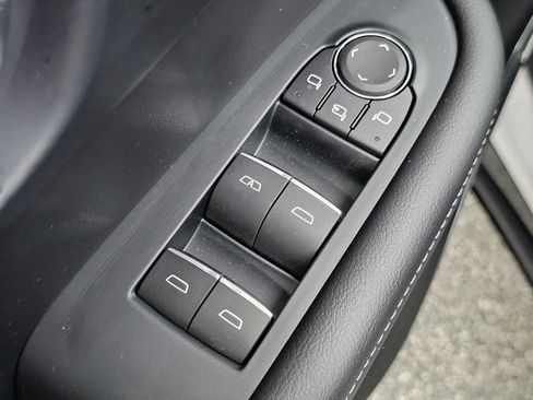 Used 2025 Buick Enclave Sport Touring w/ Super Cruise Package FWD image 36