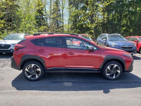 Used 2024 Subaru Crosstrek 2.5i Limited w/ Crosstrek Mirror Package AWD/4WD image 2
