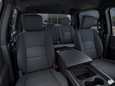 New 2026 RAM 2500 Big Horn AWD/4WD image 45