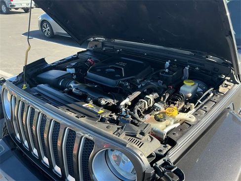 Used 2021 Jeep Wrangler Unlimited Sahara w/ Uconnect 4C Nav & Sound Group image 16