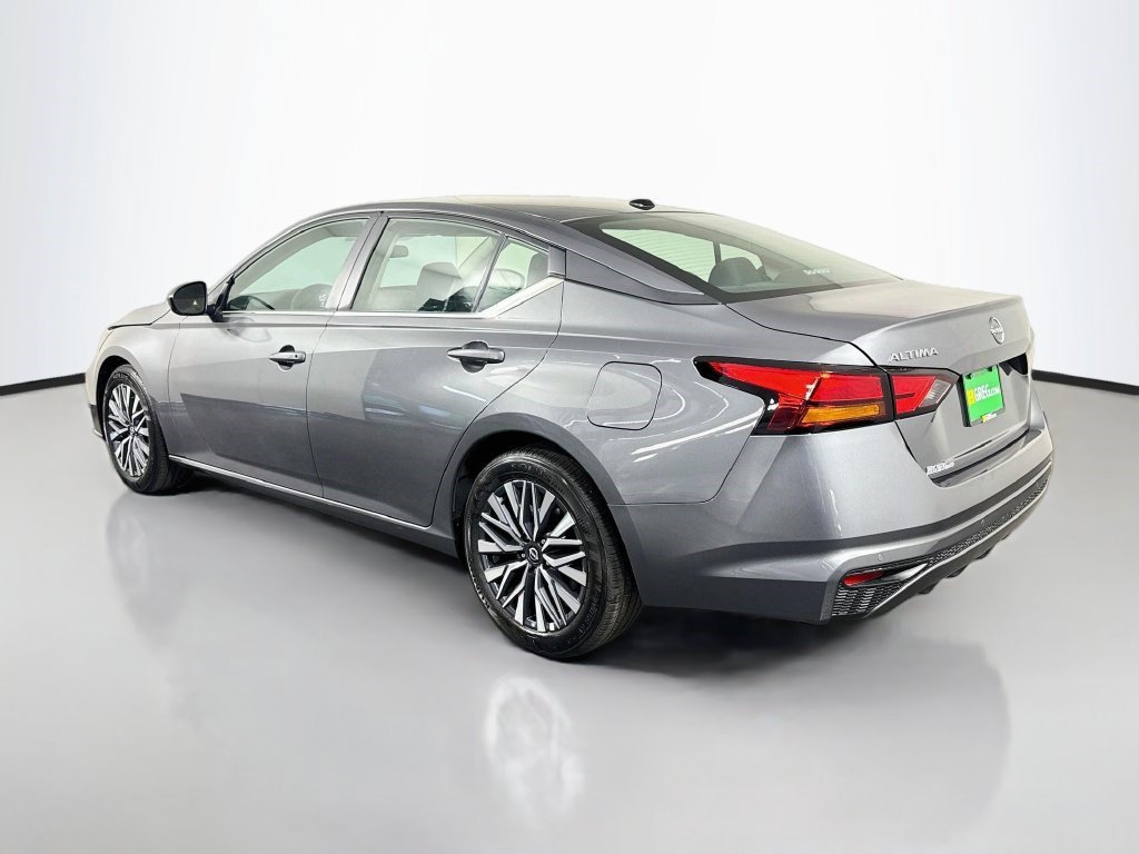 Used 2026 Nissan Altima 2.5 SV FWD image 7