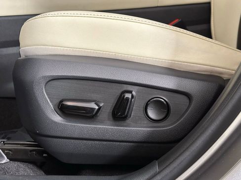 Used 2024 Lexus NX 250 FWD w/ Premium Package image 7