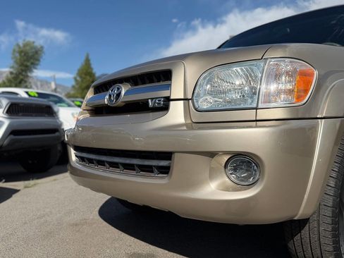 Used 2005 Toyota Sequoia SR5 RWD image 48