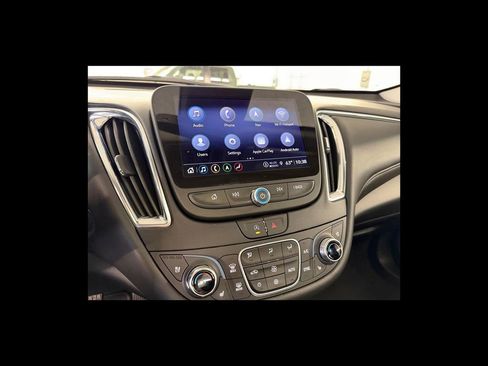 Used 2024 Chevrolet Malibu LT FWD image 22