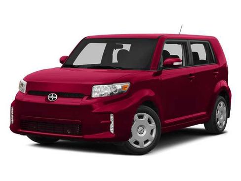 Used 2014 Scion xB FWD image 1