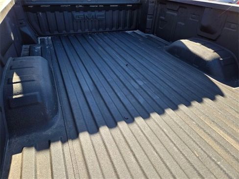 Used 2022 GMC Sierra 3500 SLE w/ SLE Value Package image 18