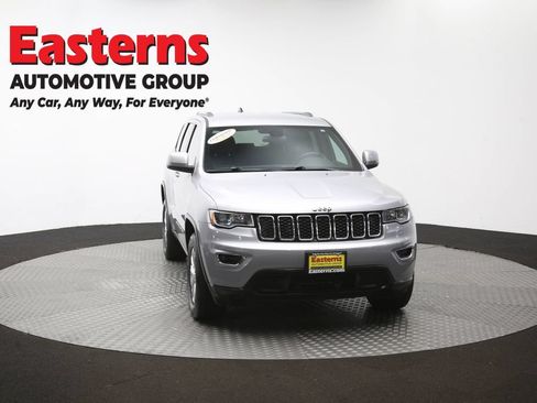 Used 2021 Jeep Grand Cherokee Laredo w/ Security & Convenience Group AWD/4WD image 54