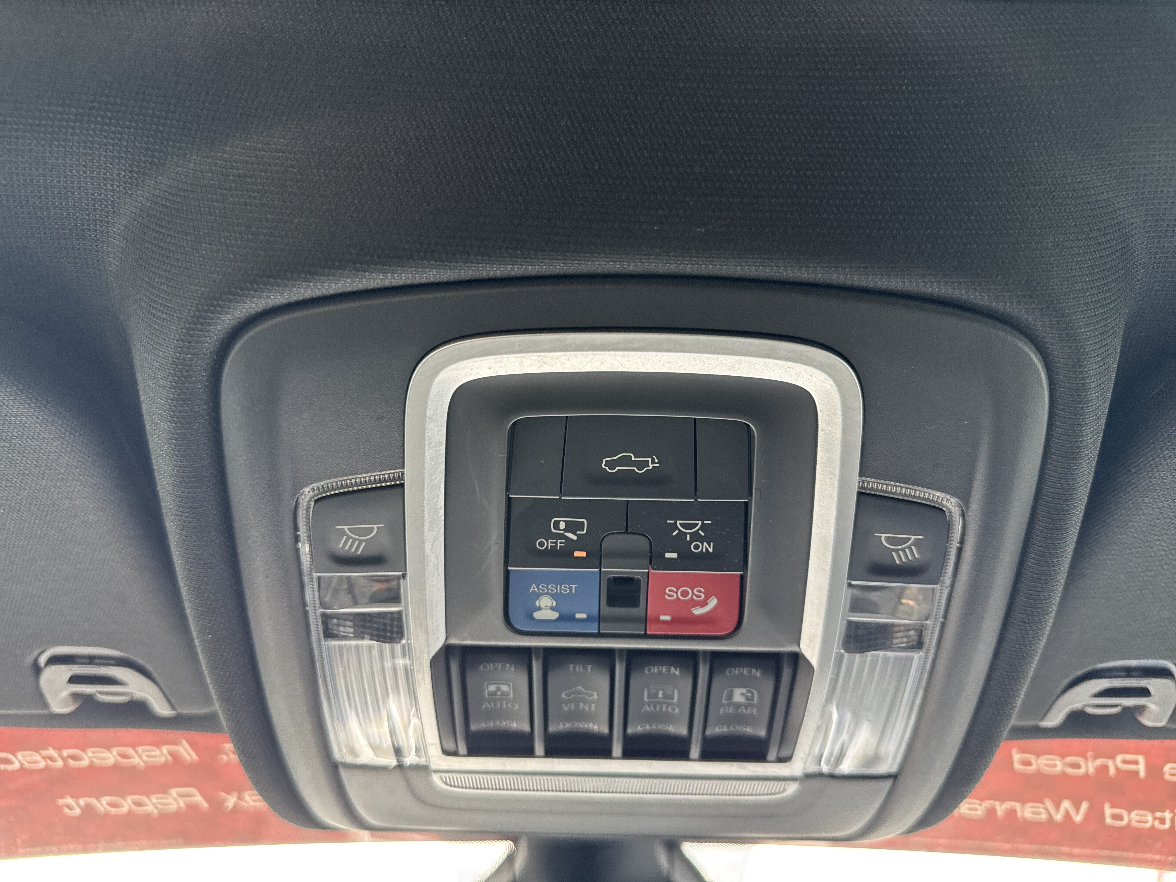 Used 2019 RAM 1500 Laramie AWD/4WD image 28
