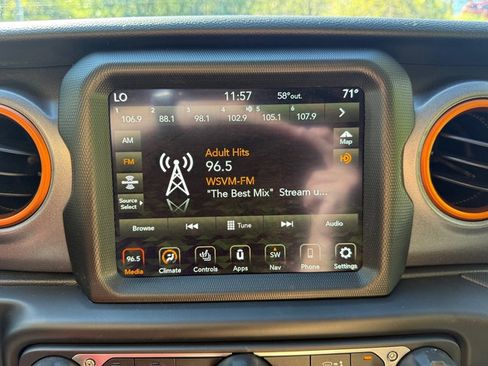 Used 2021 Jeep Gladiator Mojave image 22