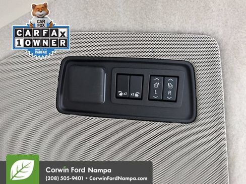 Used 2025 Cadillac Escalade ESV Sport Platinum w/ LPO, Floor Liner Package AWD/4WD image 33