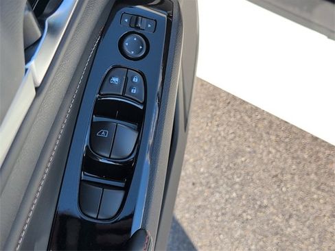 Used 2023 Nissan Altima 2.0 SR image 12