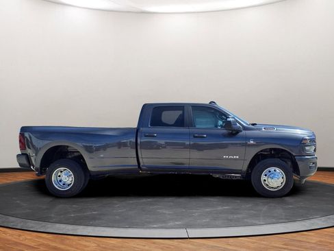 New 2026 RAM 3500 Big Horn AWD/4WD image 15
