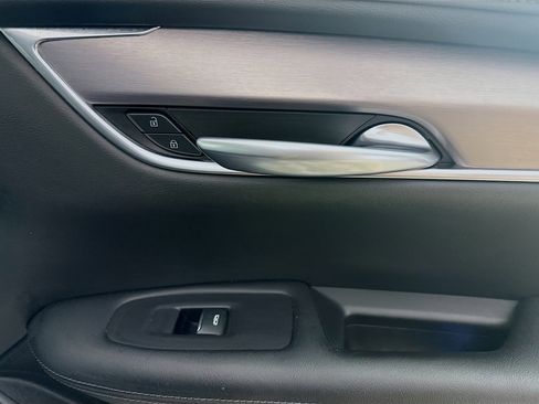 Used 2020 Cadillac XT5 Luxury image 31