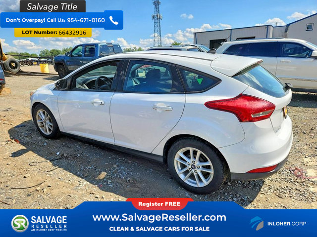 Used 2017 Ford Focus SE w/ Cold Weather Package FWD image 3