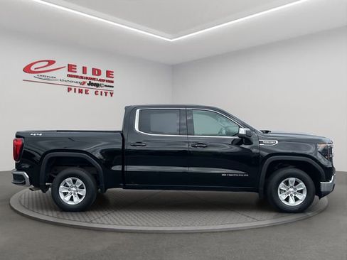 Used 2024 GMC Sierra 1500 SLE AWD/4WD image 7