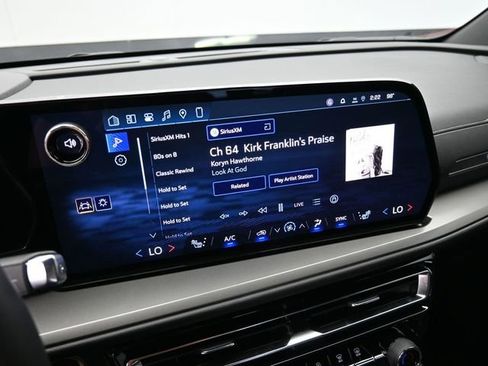 New 2026 Chevrolet Traverse LT w/ Driver Confidence Package image 24