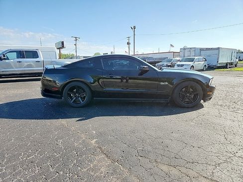 Used 2011 Ford Mustang GT Premium w/ Security Pkg RWD image 4