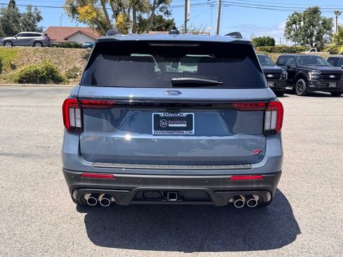 Used 2026 Ford Explorer ST AWD/4WD image 11