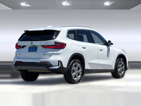 Certified 2023 BMW X1 xDrive28i w/ Premium Package AWD/4WD image 8