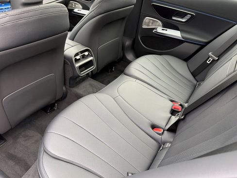 New 2026 Mercedes-Benz E 450 4MATIC Sedan image 10