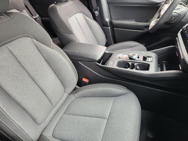 Certified 2026 Jeep Cherokee Laredo AWD/4WD image 15