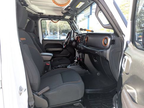 Used 2021 Jeep Gladiator Mojave w/ LED Lighting Group AWD/4WD image 31