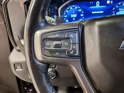 Used 2022 Chevrolet Silverado 1500 ZR2 w/ Technology Package image 19