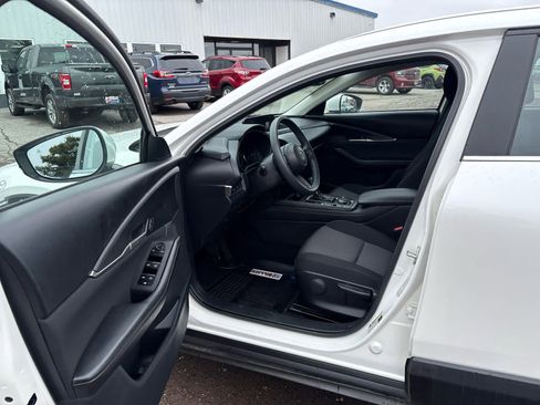 Used 2025 MAZDA CX-30 AWD 2.5 S image 12