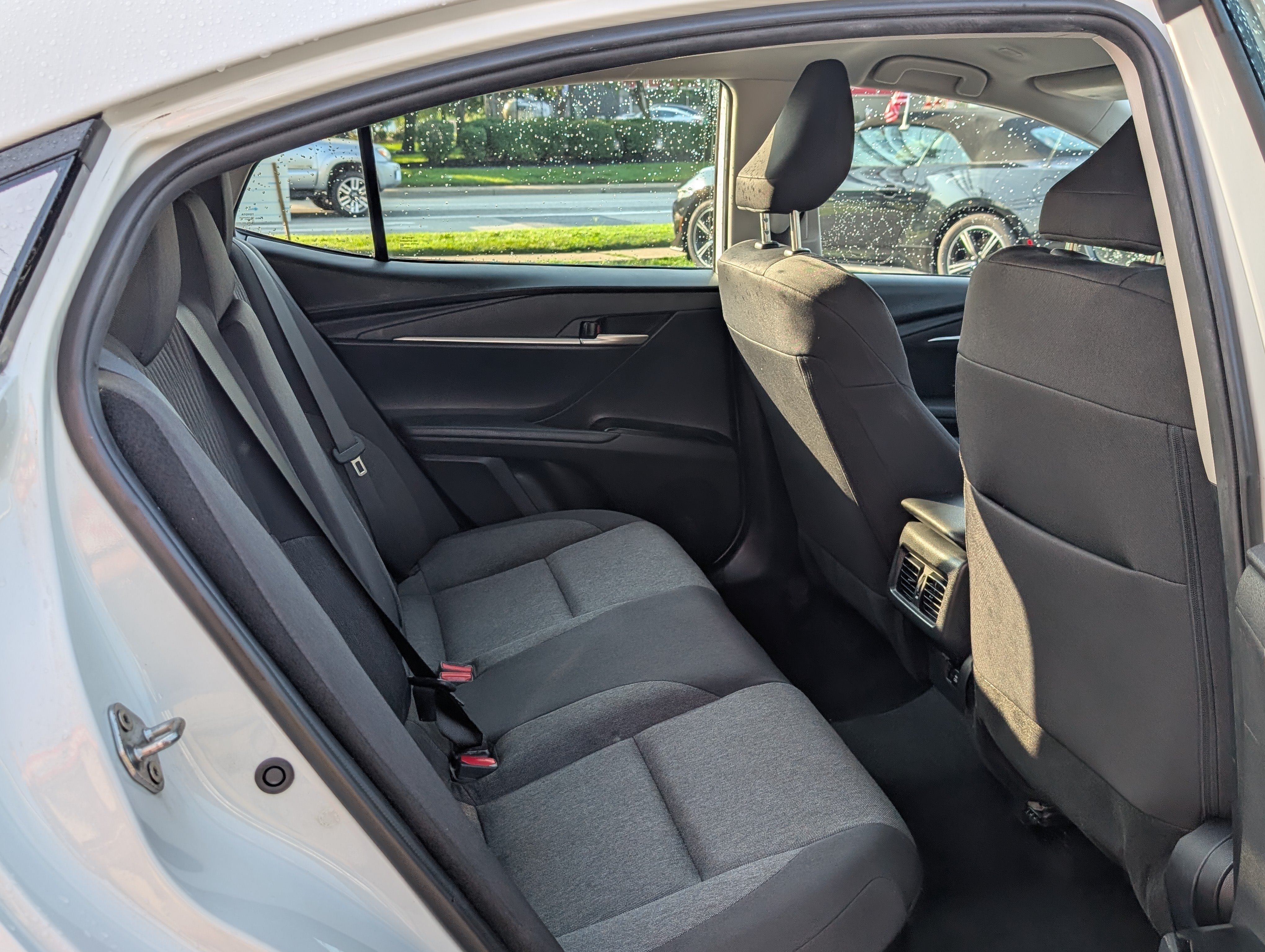 Used 2025 Toyota Camry LE FWD image 12