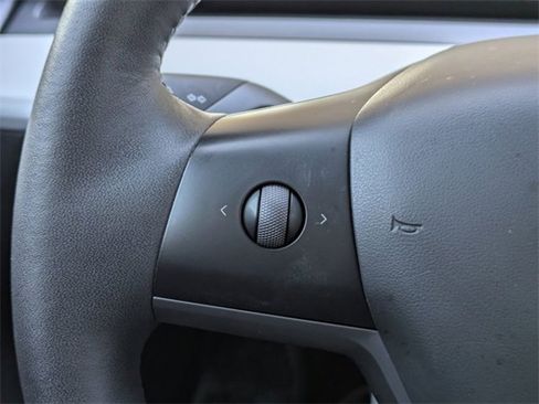 Used 2023 Tesla Model 3 Performance image 26