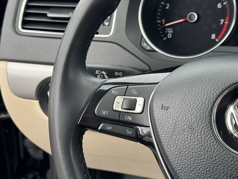 Used 2015 Volkswagen Jetta SE FWD image 20