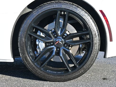 Used 2018 Chevrolet Corvette Stingray Coupe w/ 2LT Preferred Equipment Group image 31