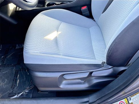 Used 2018 Toyota Prius Two w/ Prius Two Safety Plus Package FWD image 18