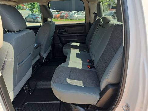 Used 2019 RAM 1500 4x4 Crew Cab Classic image 22