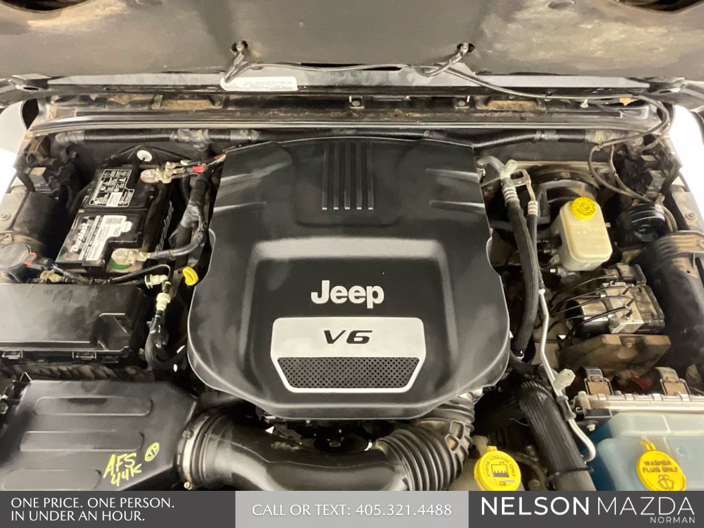 Used 2017 Jeep Wrangler Unlimited Rubicon AWD/4WD image 48