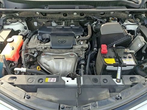 Used 2018 Toyota RAV4 XLE w/ Plus Extra Value Package AWD/4WD image 27