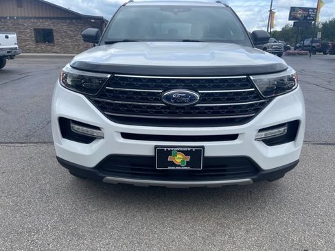 Used 2020 Ford Explorer XLT w/ Equipment Group 202A AWD/4WD image 13
