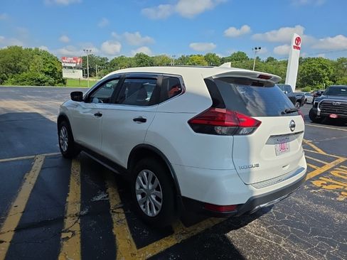 Used 2017 Nissan Rogue S AWD/4WD image 6
