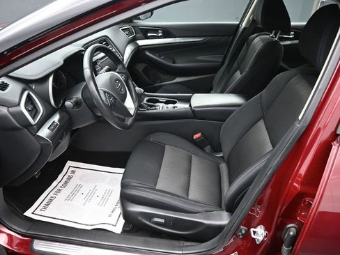 Used 2019 Nissan Maxima 3.5 S w/ Floor Mat Group image 11